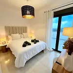 Apartment 2br Luxe In Marbella Close To Beaches